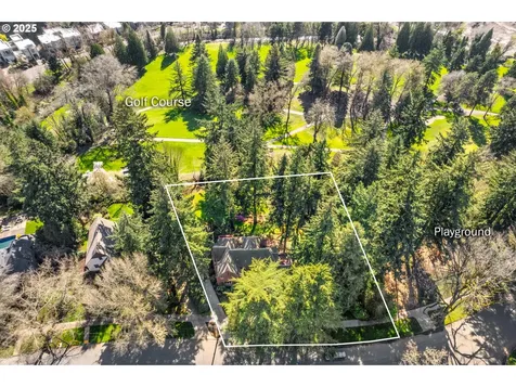 3028 SE Crystal Springs Boulevard Portland OR 97202