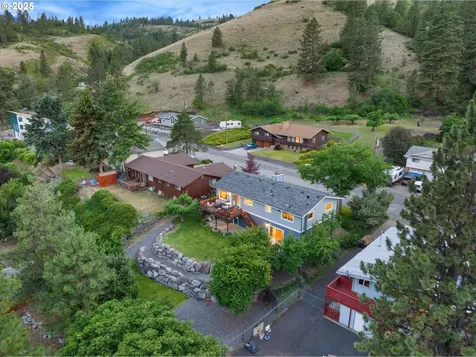 99 Walnut Street La Grande OR 97850