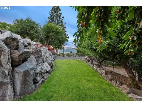 99 Walnut Street La Grande OR 97850