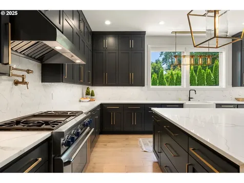 13585 Goodall Road Lake Oswego OR 97034