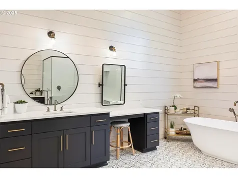 13585 Goodall Road Lake Oswego OR 97034