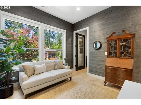 13585 Goodall Road Lake Oswego OR 97034