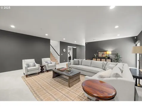 13585 Goodall Road Lake Oswego OR 97034