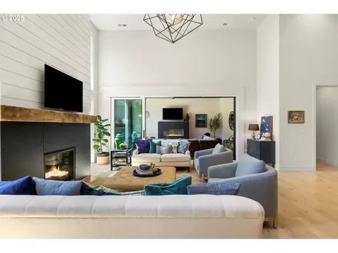 13585 Goodall Road Lake Oswego OR 97034