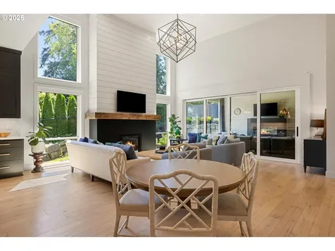 13585 Goodall Road Lake Oswego OR 97034