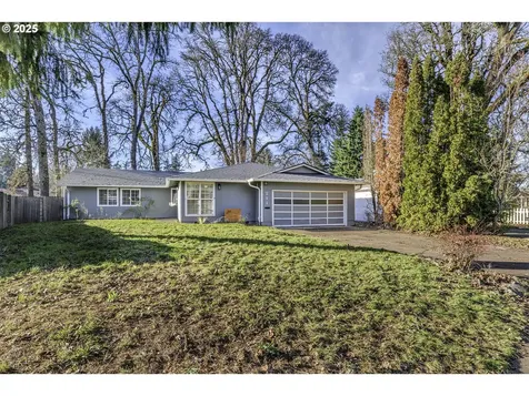 211 SE 33rd Avenue Hillsboro OR 97123