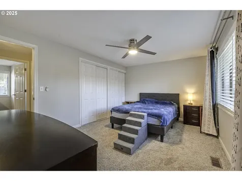 211 SE 33rd Avenue Hillsboro OR 97123