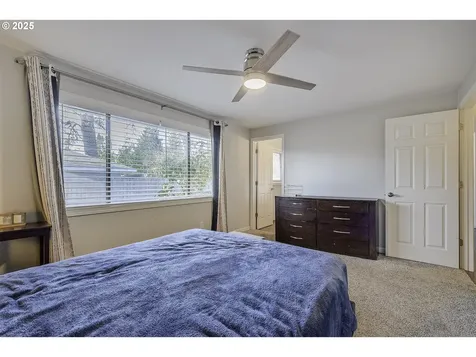 211 SE 33rd Avenue Hillsboro OR 97123