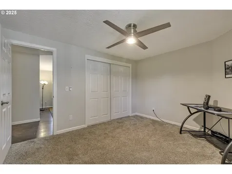 211 SE 33rd Avenue Hillsboro OR 97123