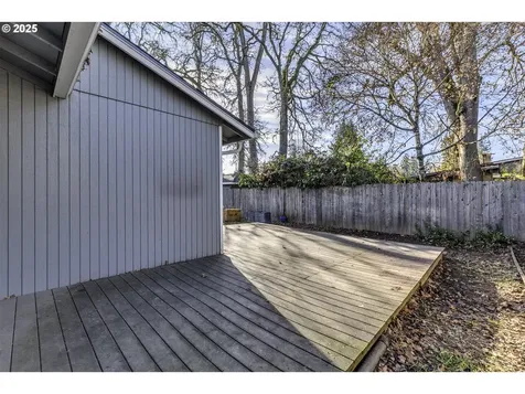 211 SE 33rd Avenue Hillsboro OR 97123