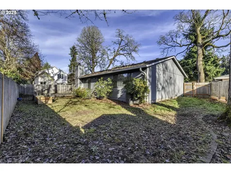 211 SE 33rd Avenue Hillsboro OR 97123