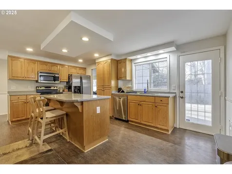 211 SE 33rd Avenue Hillsboro OR 97123