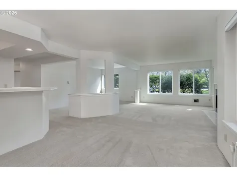 5054 Foothills Drive Lake Oswego OR 97034