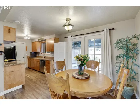 1173 SE Elm Street Hillsboro OR 97123
