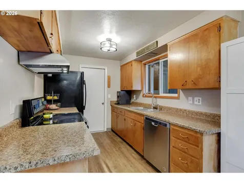 1173 SE Elm Street Hillsboro OR 97123