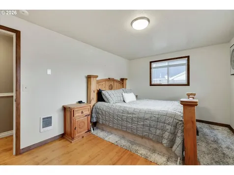 1173 SE Elm Street Hillsboro OR 97123