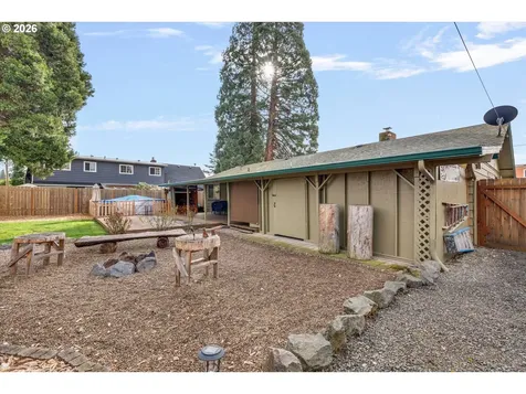 1173 SE Elm Street Hillsboro OR 97123