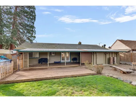 1173 SE Elm Street Hillsboro OR 97123
