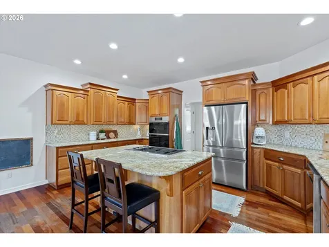 211 W Hazelnut Drive Newberg OR 97132