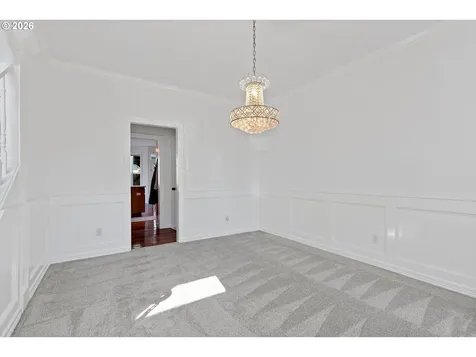 211 W Hazelnut Drive Newberg OR 97132
