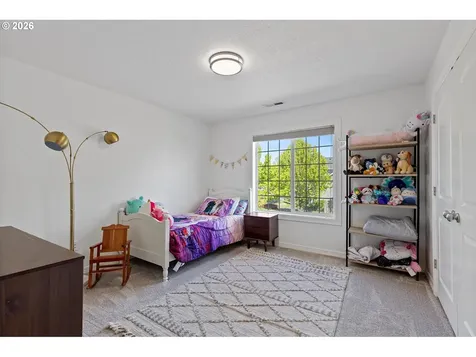 211 W Hazelnut Drive Newberg OR 97132