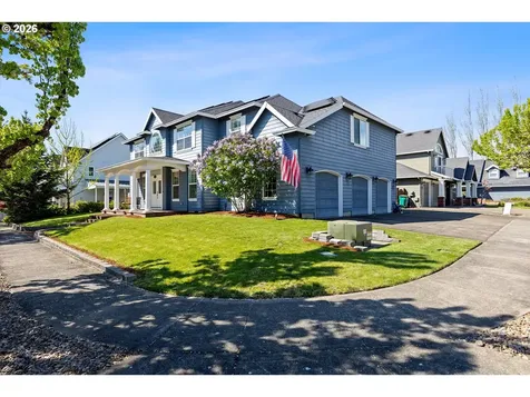 211 W Hazelnut Drive Newberg OR 97132