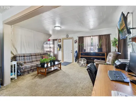 1225 W Main Street Medford OR 97501