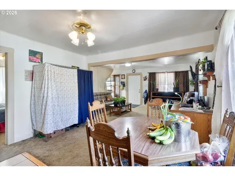 1225 W Main Street Medford OR 97501
