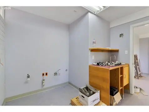 1225 W Main Street Medford OR 97501