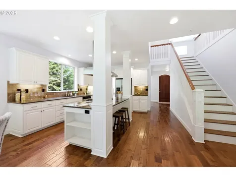 1639 SW Joshua Street Portland OR 97219