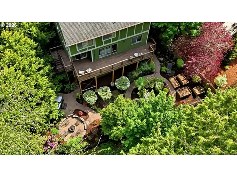 1639 SW Joshua Street Portland OR 97219
