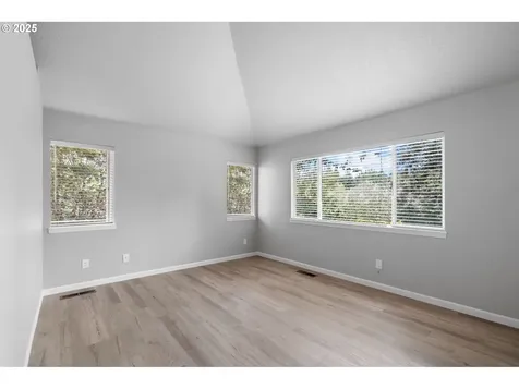 11224 SW Pintail Loop Beaverton OR 97007