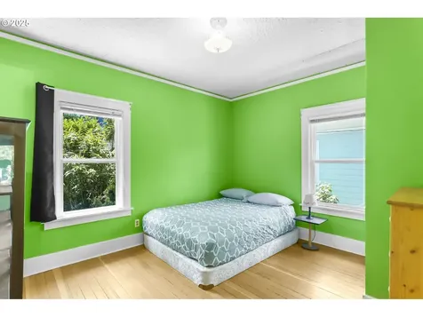 3914 SE Ivon Street Portland OR 97202