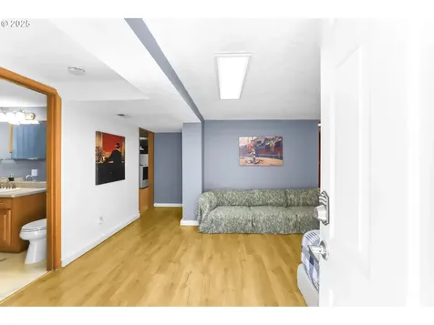 3914 SE Ivon Street Portland OR 97202
