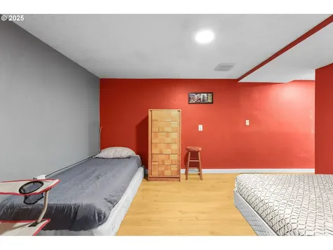 3914 SE Ivon Street Portland OR 97202