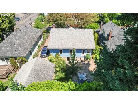 3914 SE Ivon Street Portland OR 97202