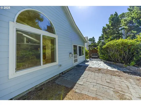 63 Spyglass Lane Florence OR 97439