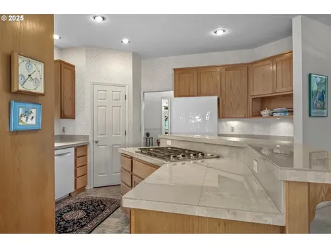 7079 SW Arranmore Way Portland OR 97223