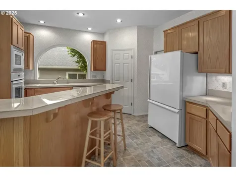 7079 SW Arranmore Way Portland OR 97223