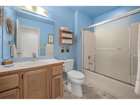 7079 SW Arranmore Way Portland OR 97223