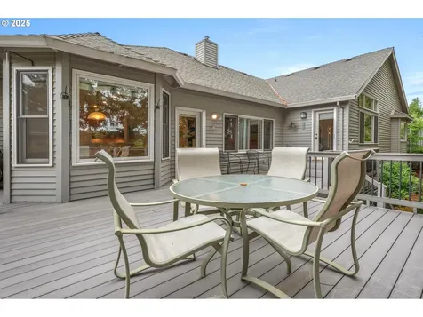 7079 SW Arranmore Way Portland OR 97223