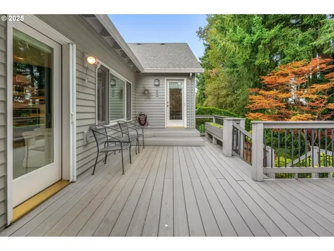 7079 SW Arranmore Way Portland OR 97223
