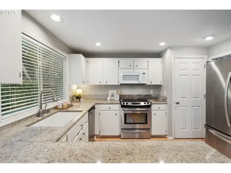 5189 Coventry Court Lake Oswego OR 97035