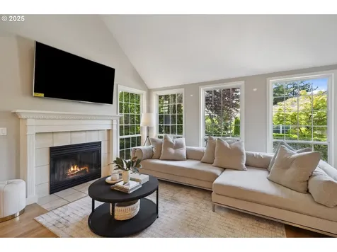 5189 Coventry Court Lake Oswego OR 97035