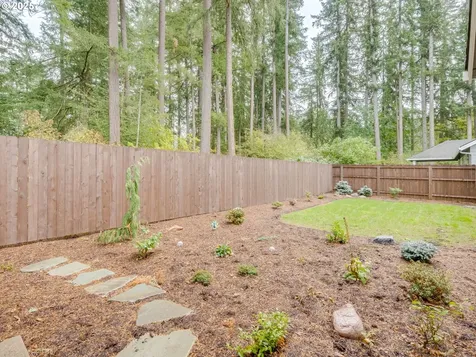 17613 NE 75th Circle Vancouver WA 98682