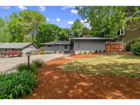 2211 SW Marigold Street Portland OR 97219
