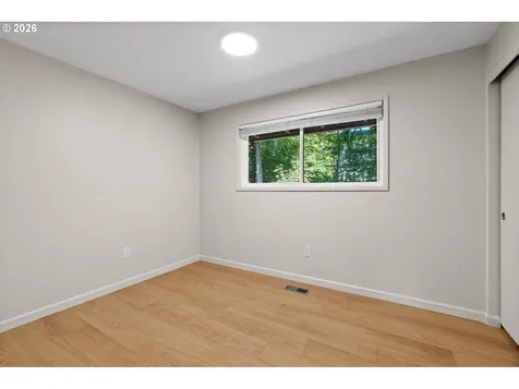 2211 SW Marigold Street Portland OR 97219
