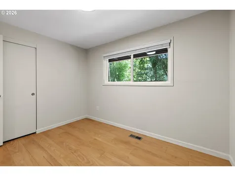2211 SW Marigold Street Portland OR 97219