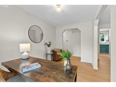 2211 SW Marigold Street Portland OR 97219