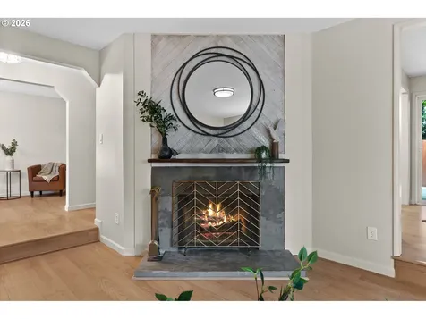 2211 SW Marigold Street Portland OR 97219